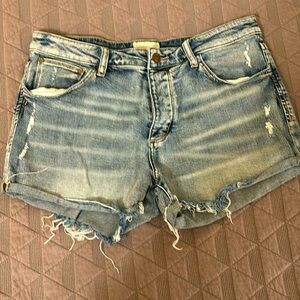 Worn once from the Buckle denim shorts